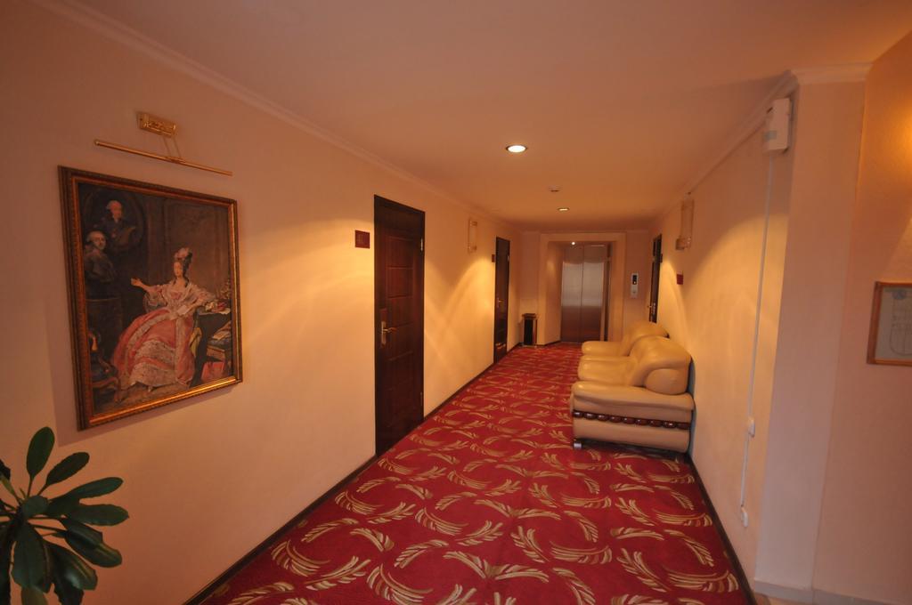 Golden Palace Hotel Aktau Exterior foto