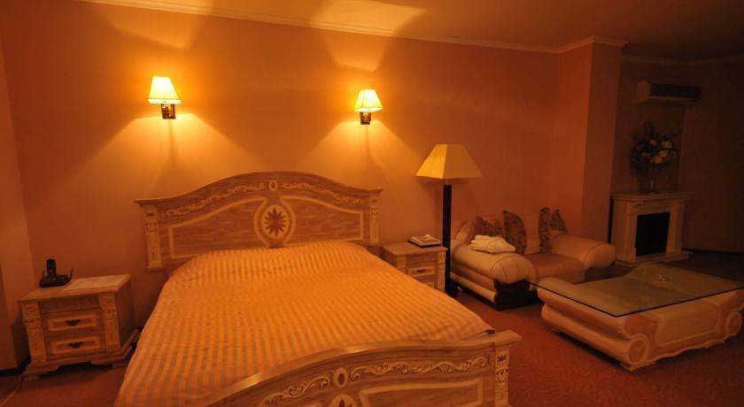 Golden Palace Hotel Aktau Quarto foto