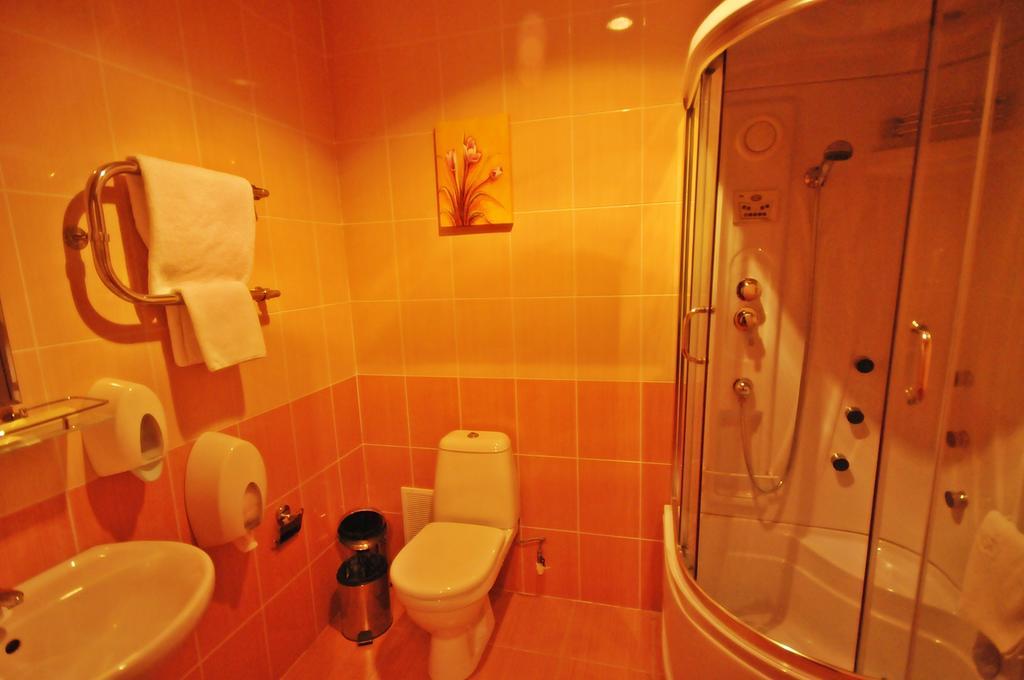 Golden Palace Hotel Aktau Quarto foto